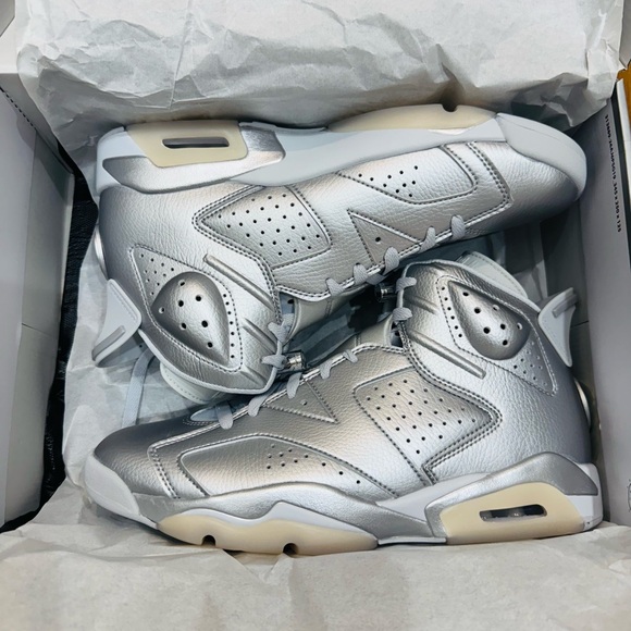 Air Jordan 6 Retro x Paris Saint-Germain main image 9